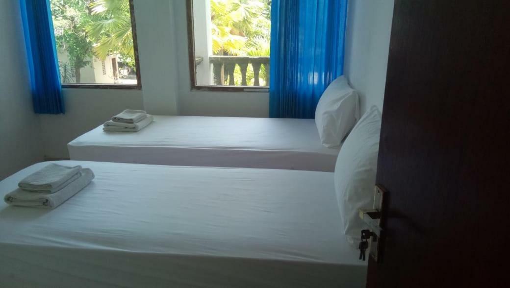 Beji Bay Resort Padangbai  Exterior photo